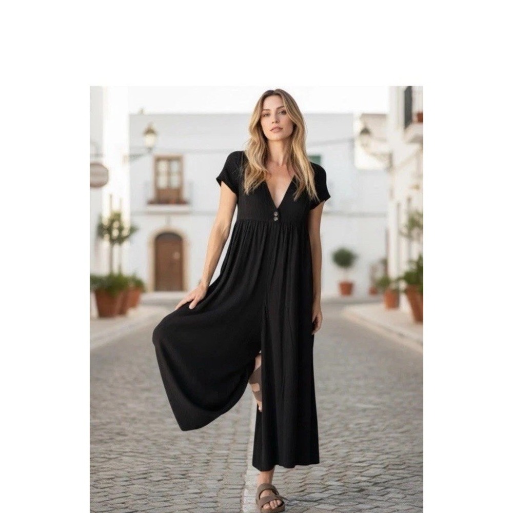 Natural Life Avery Cropped Black Wide Leg Lagenlook Jumpsuit Size Small NEW